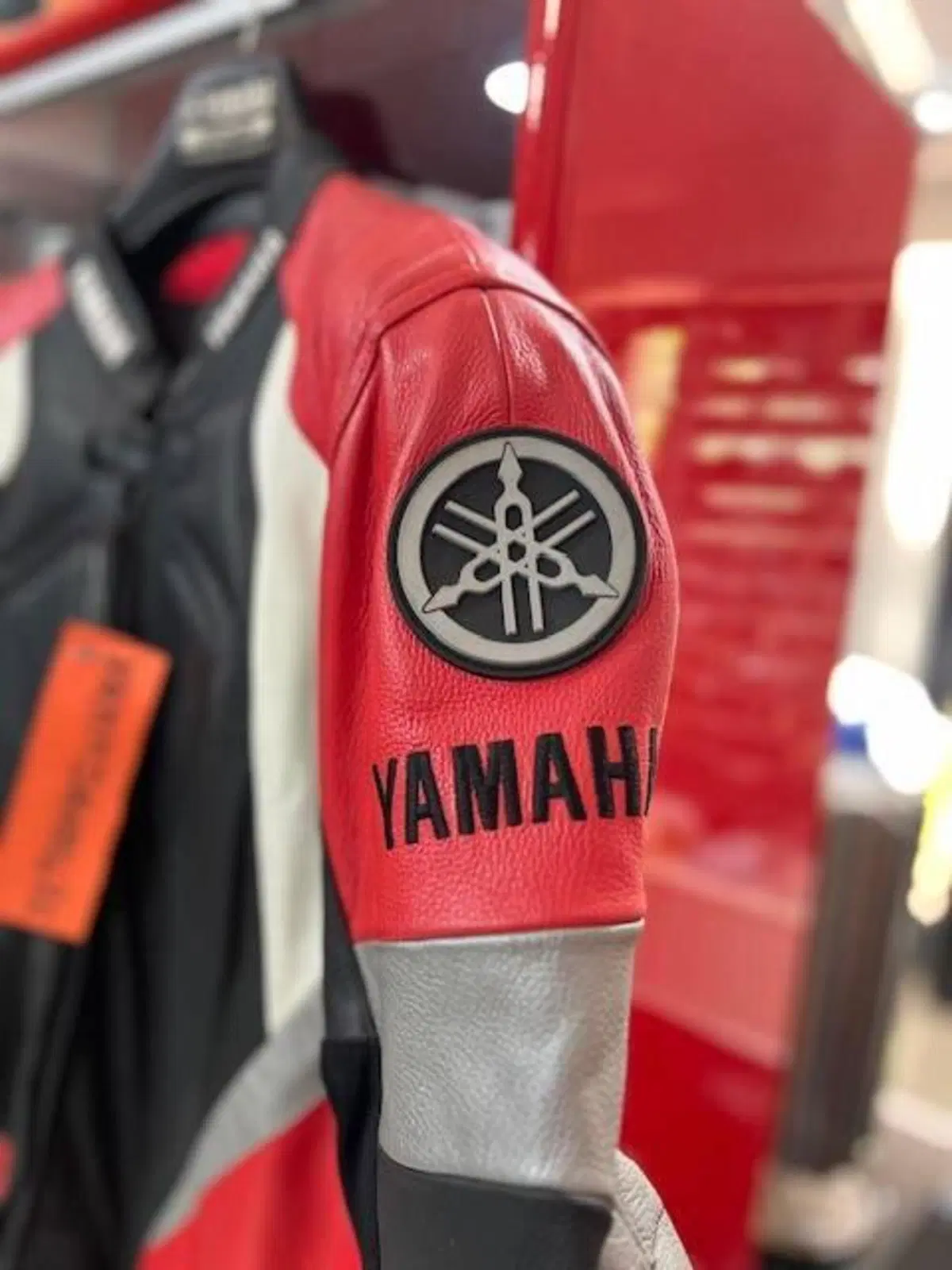TUTA YAMAHA TEAM RACING PELLE 2 PEZZI ROSSA TG.54