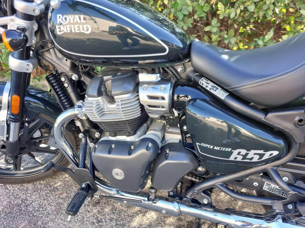 Royal Enfield Super Meteor 650 (2023 - 24) (4)