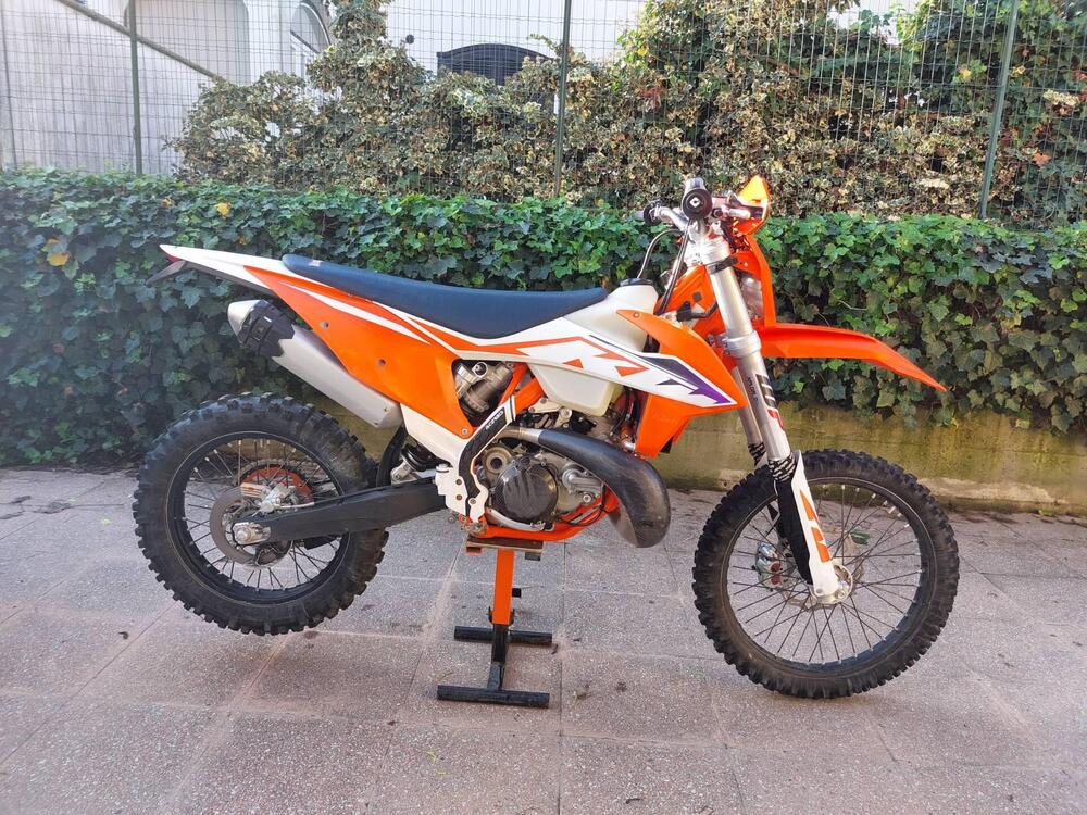 KTM EXC 300 TPI (2023) (2)