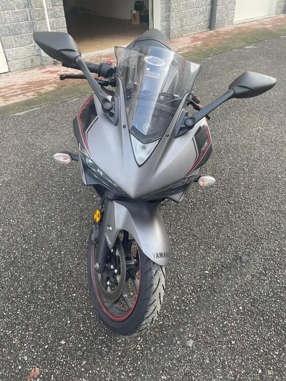 Yamaha YZF R3 (2015 - 17) (3)