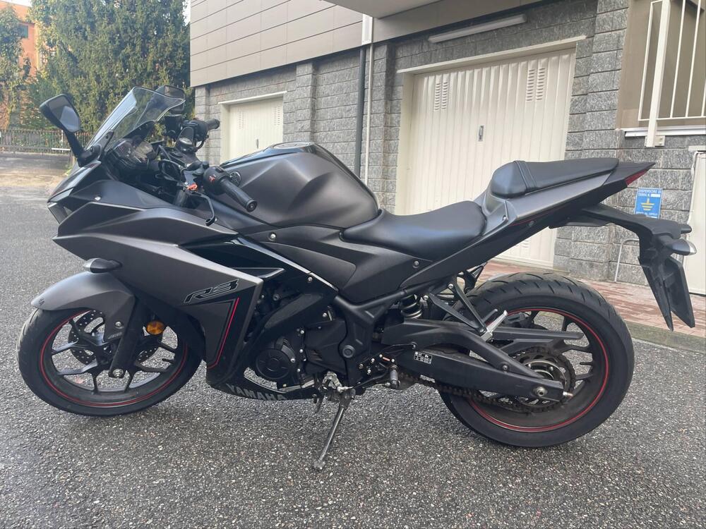 Yamaha YZF R3 (2015 - 17) (4)