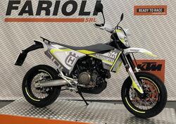 Husqvarna 701 Supermoto (2020) usata