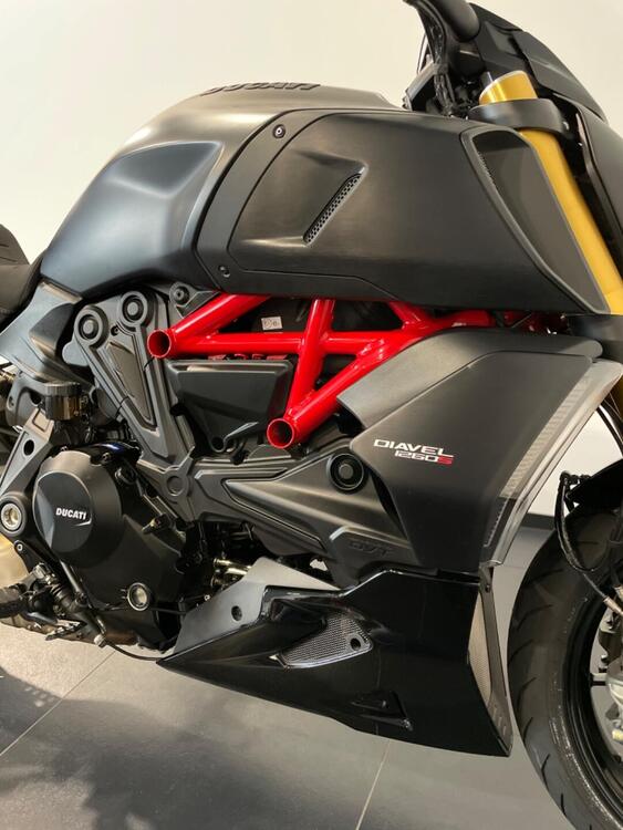 Ducati Diavel 1260 S (2021 - 22) (4)