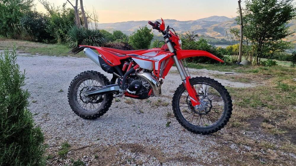 Betamotor RR 300 2T Enduro (2022) (2)