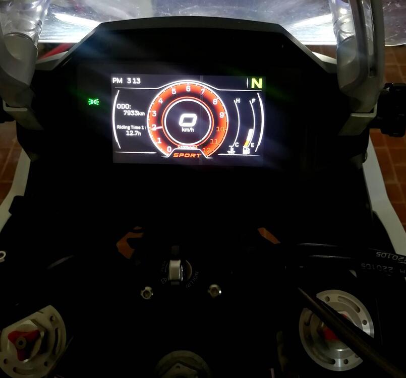 CFMOTO 650MT (2021 - 24) (3)