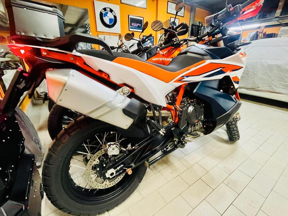 KTM 890 Adventure R (2023 - 24) (4)