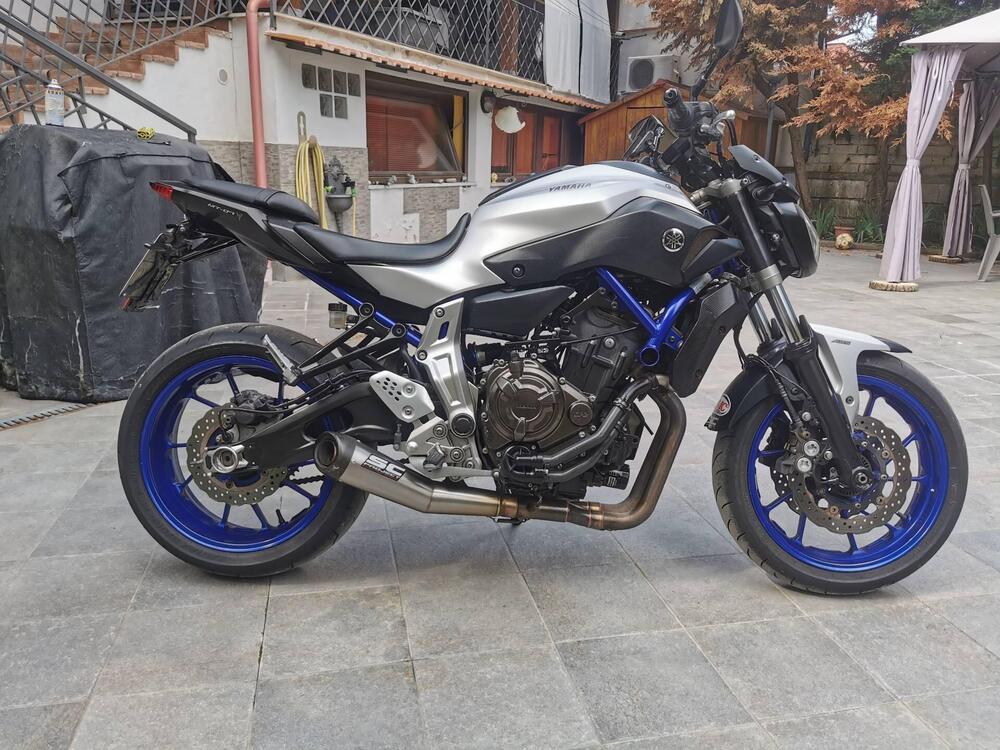 Yamaha MT-07 ABS (2014 - 16) (2)