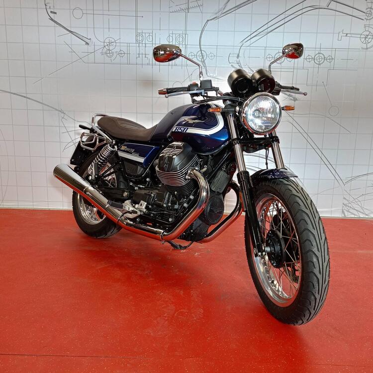 Moto Guzzi V7 Special (2021 - 24) (4)