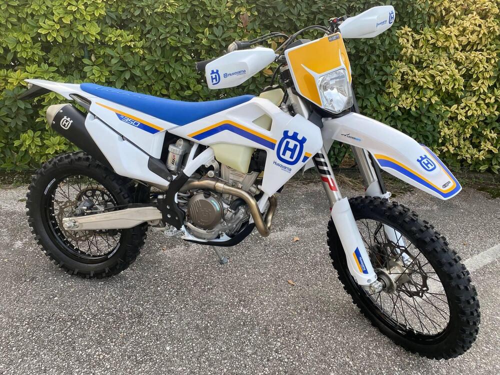 Husqvarna FE 350 Heritage (2023) (2)