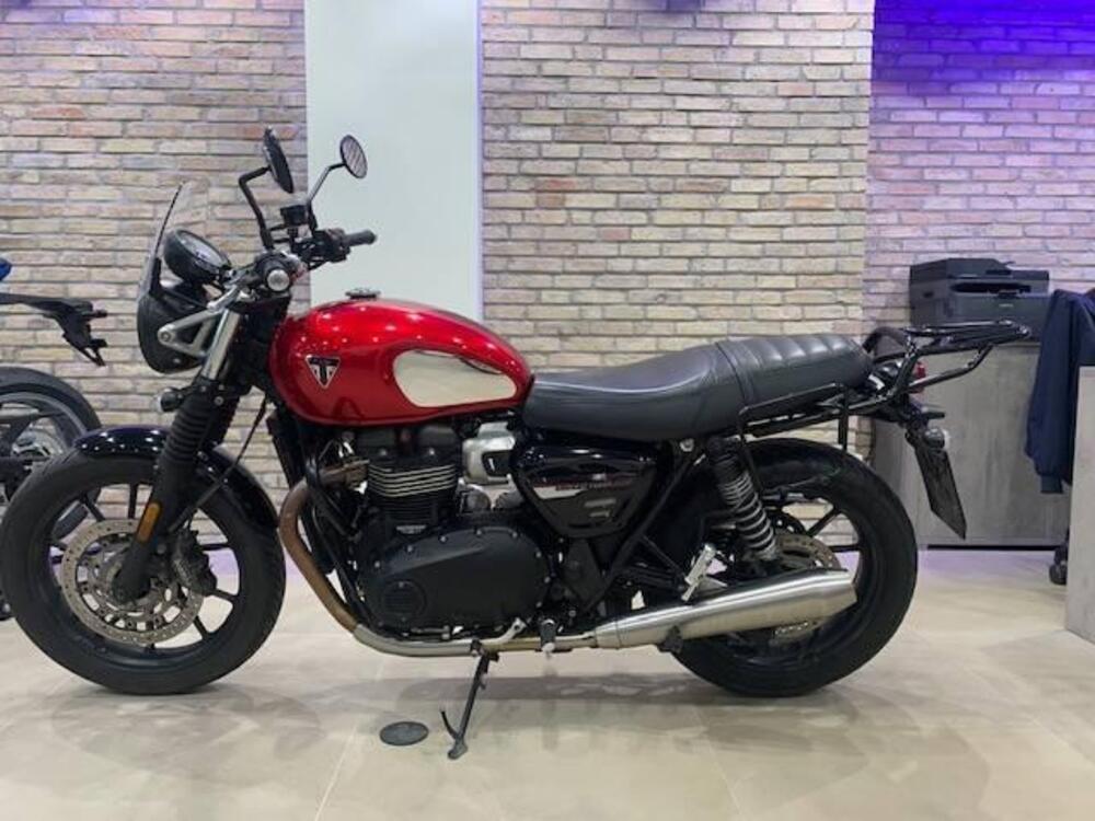 Triumph Speed Twin 900 Chrome Edition (2023) (2)