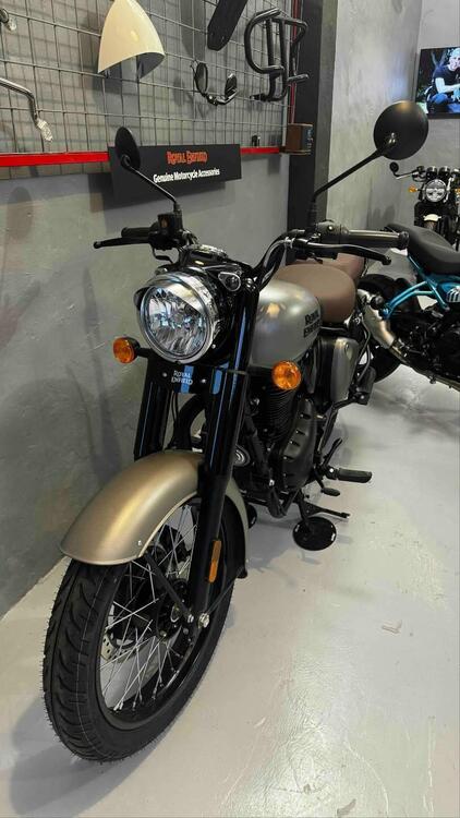 Royal Enfield Classic 350 (2021 - 24) (3)