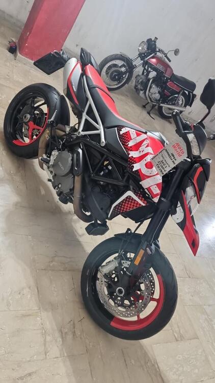 Ducati Hypermotard 950 RVE (2022 - 24) (4)