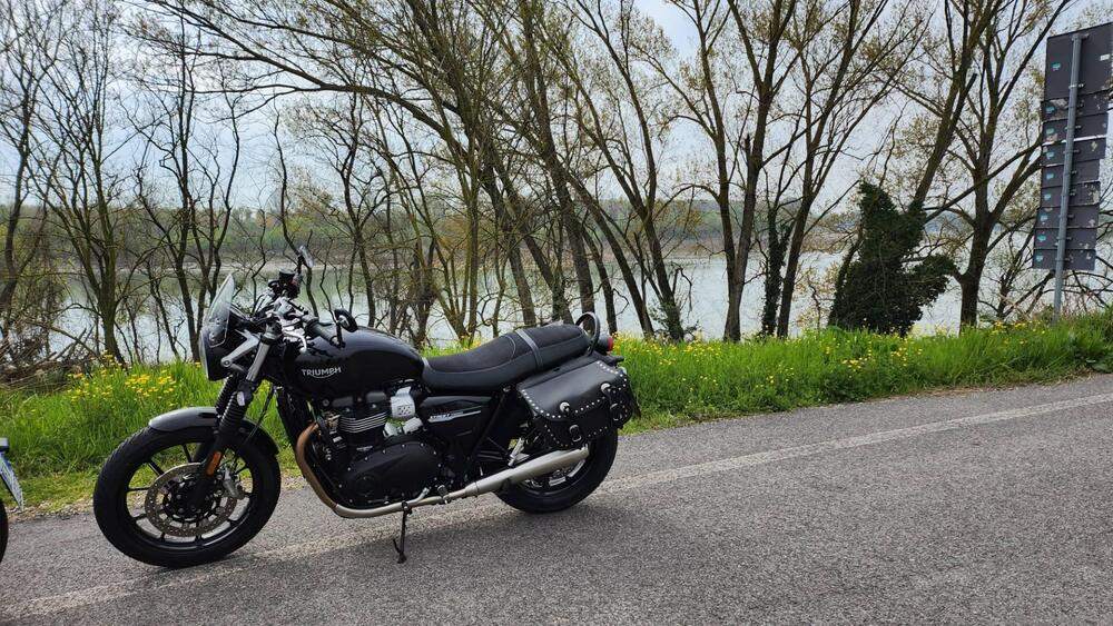 Triumph Street Twin 900 (2019 - 20) (2)