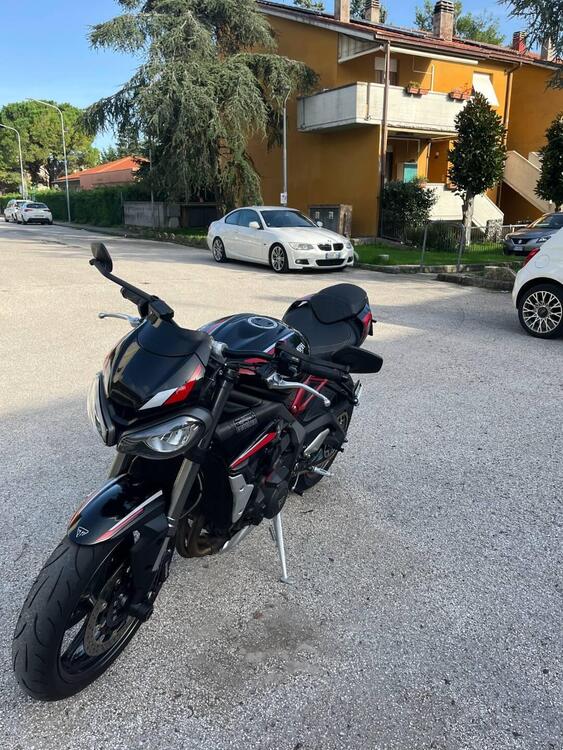 Triumph Street Triple R (2020 - 23) (4)