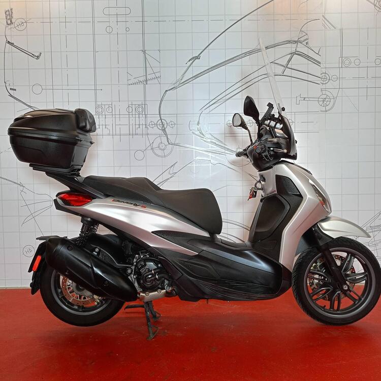 Piaggio Beverly 300 S (2021)