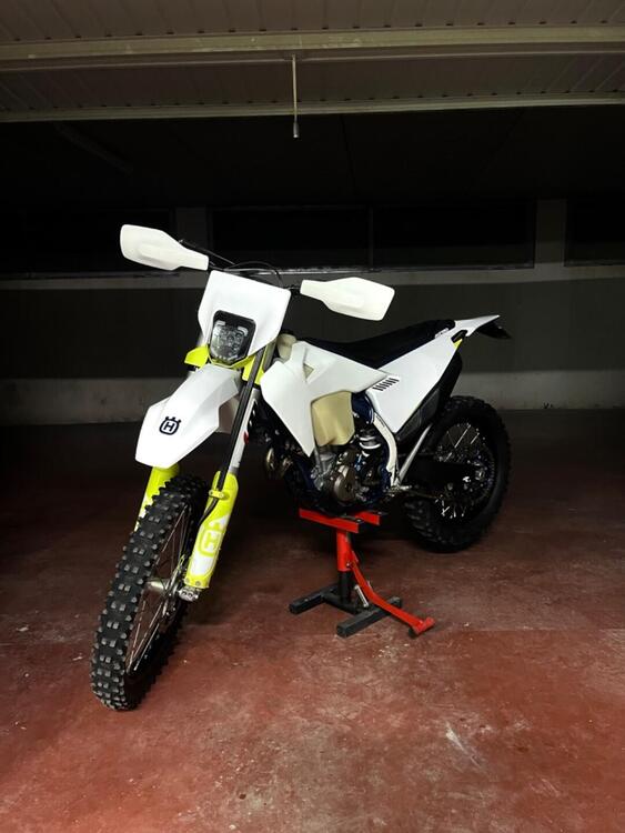 Husqvarna FE 250 (2021)