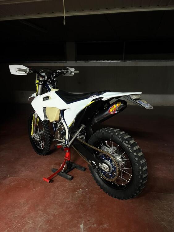 Husqvarna FE 250 (2021) (2)