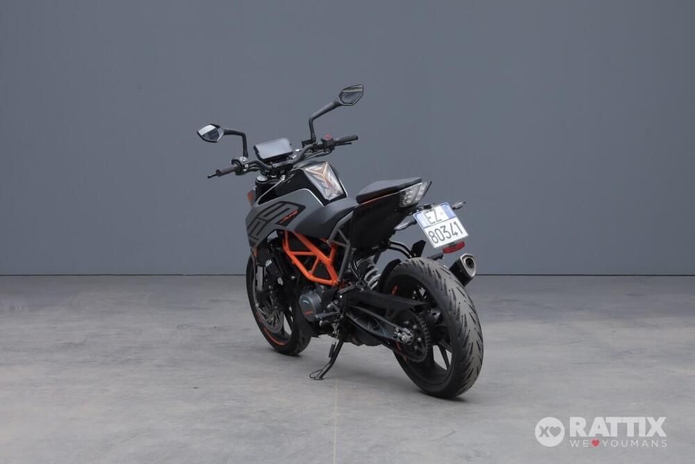 KTM 125 Duke (2021 - 23) (5)