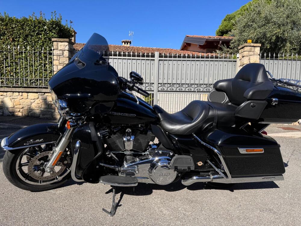 Harley-Davidson 114 Electra Glide Ultra Limited (2019) - FLHTK (2)