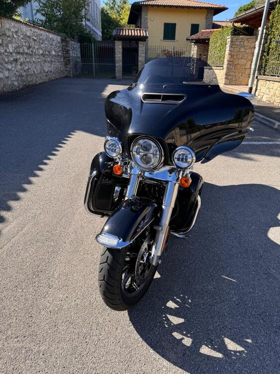 Harley-Davidson 114 Electra Glide Ultra Limited (2019) - FLHTK (4)