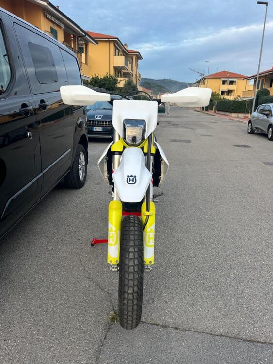 Husqvarna FE 250 (2021) (4)