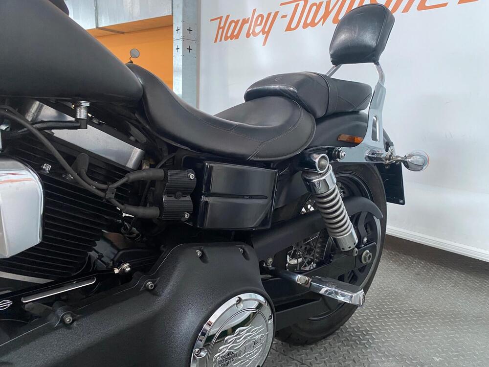 Harley-Davidson 1690 Street Bob Special (2015 - 16) - FXDB (5)