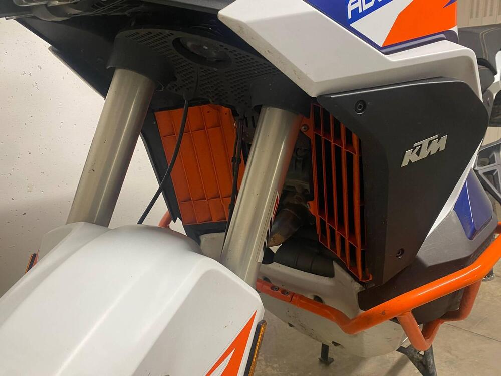 KTM 1290 Super Adventure R (2021) (4)