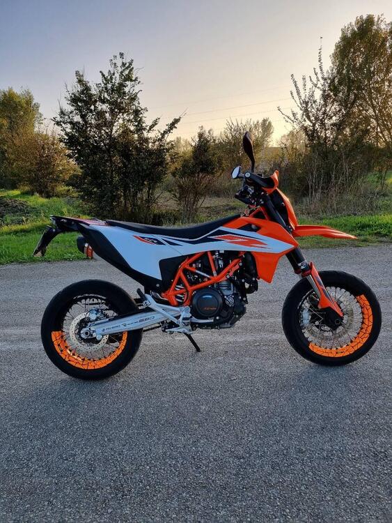 KTM 690 SMC R (2019 - 20) (4)