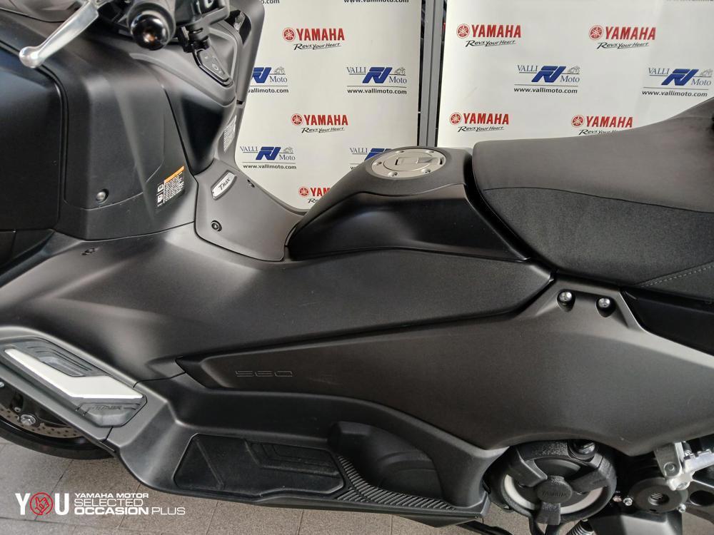 Yamaha T-Max 560 (2022 - 24) (4)