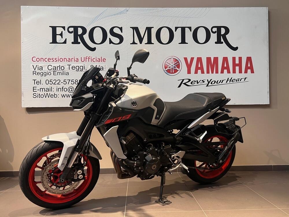 Yamaha MT-09 (2017 - 20) (2)