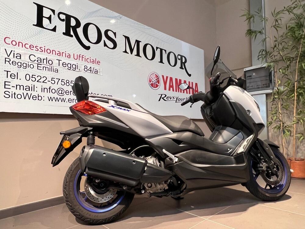 Yamaha X-Max 300 (2021 - 24) (4)