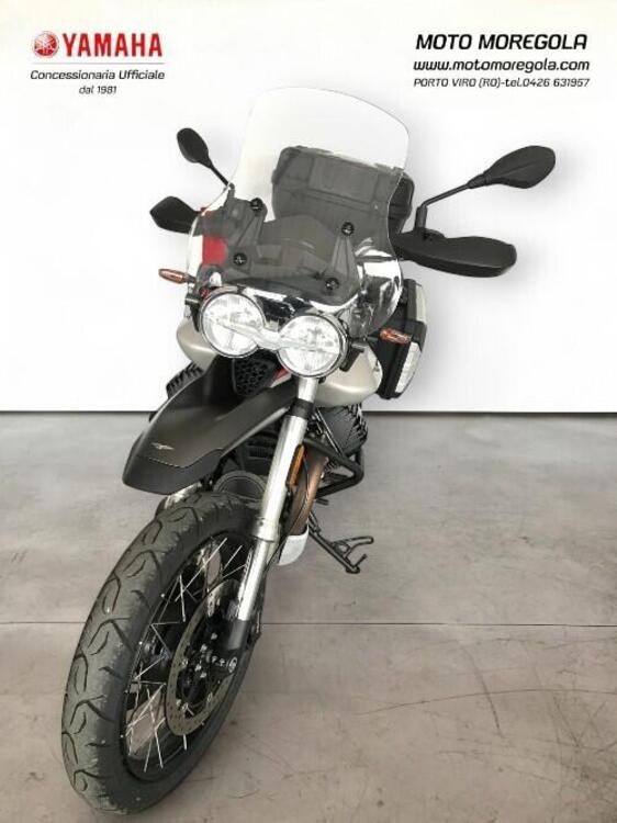 Moto Guzzi V85 TT Travel (2021 - 23) (2)