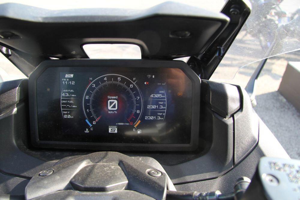 Yamaha T-Max 560 Tech Max (2022 - 24) (5)