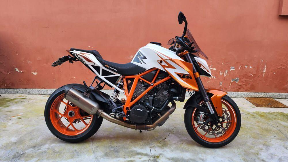 KTM 1290 Super Duke R SE ABS (2016)