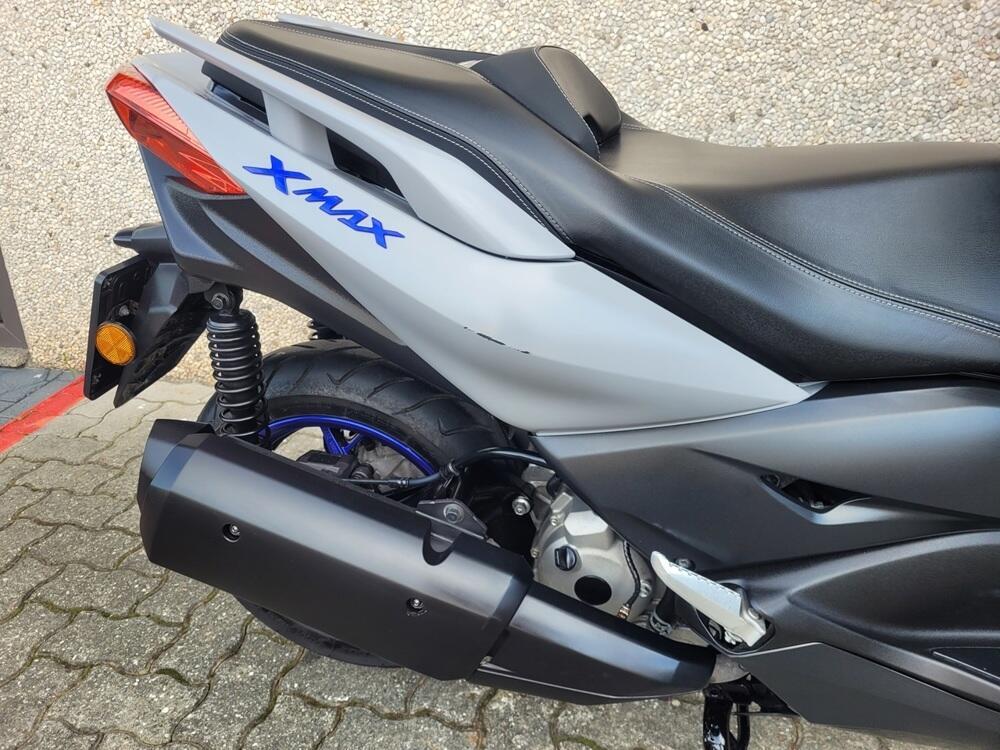 Yamaha X-Max 300 (2021 - 24) (2)