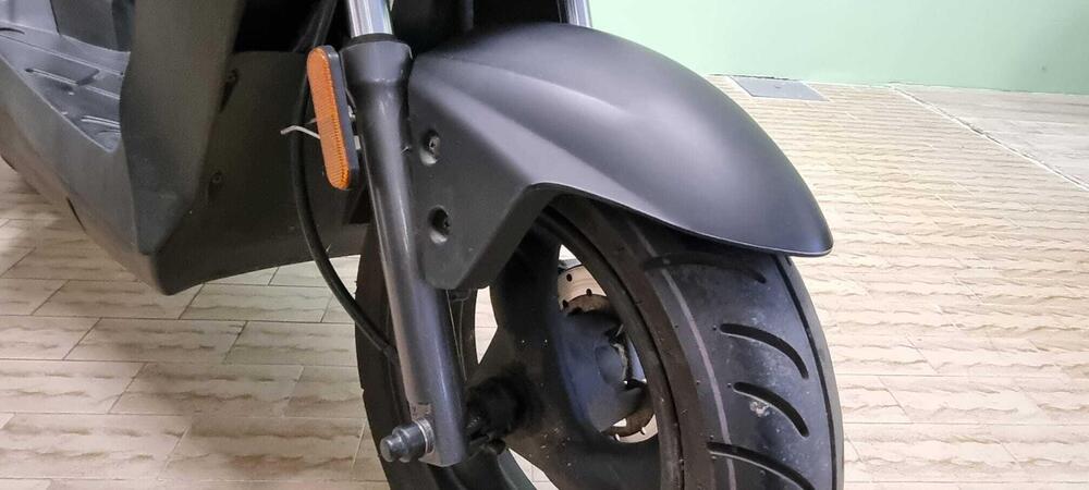 Kymco Agility 50 R12 (2007 - 17) (5)