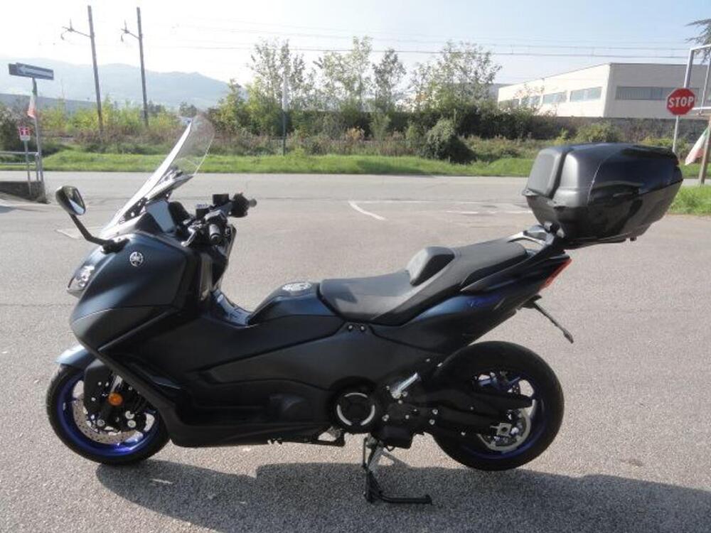 Yamaha T-Max 560 (2022 - 24) (5)