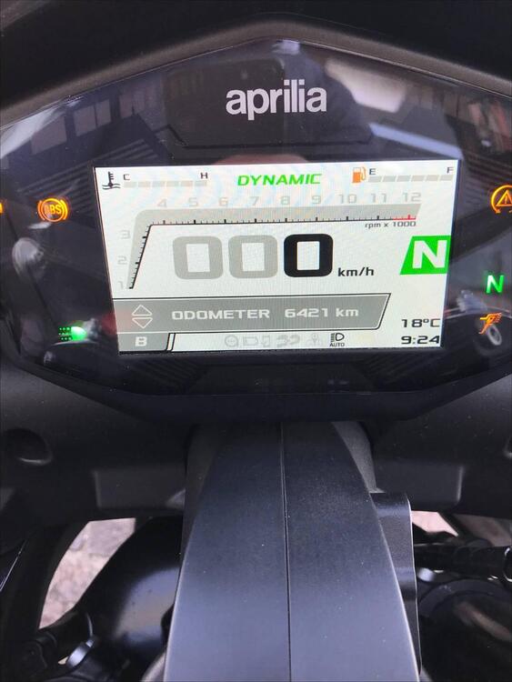 Aprilia Tuono 660 Factory (2022 - 24) (2)