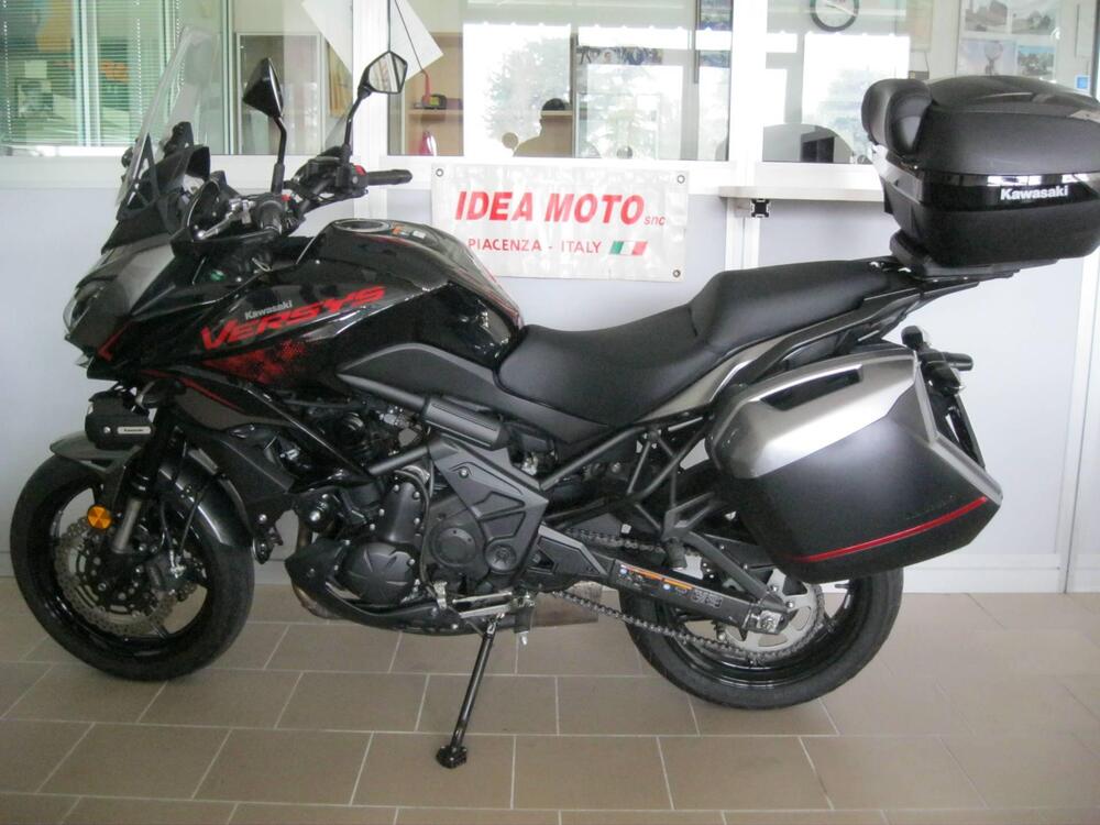 Kawasaki Versys 650 Grand Tourer (2021) (2)