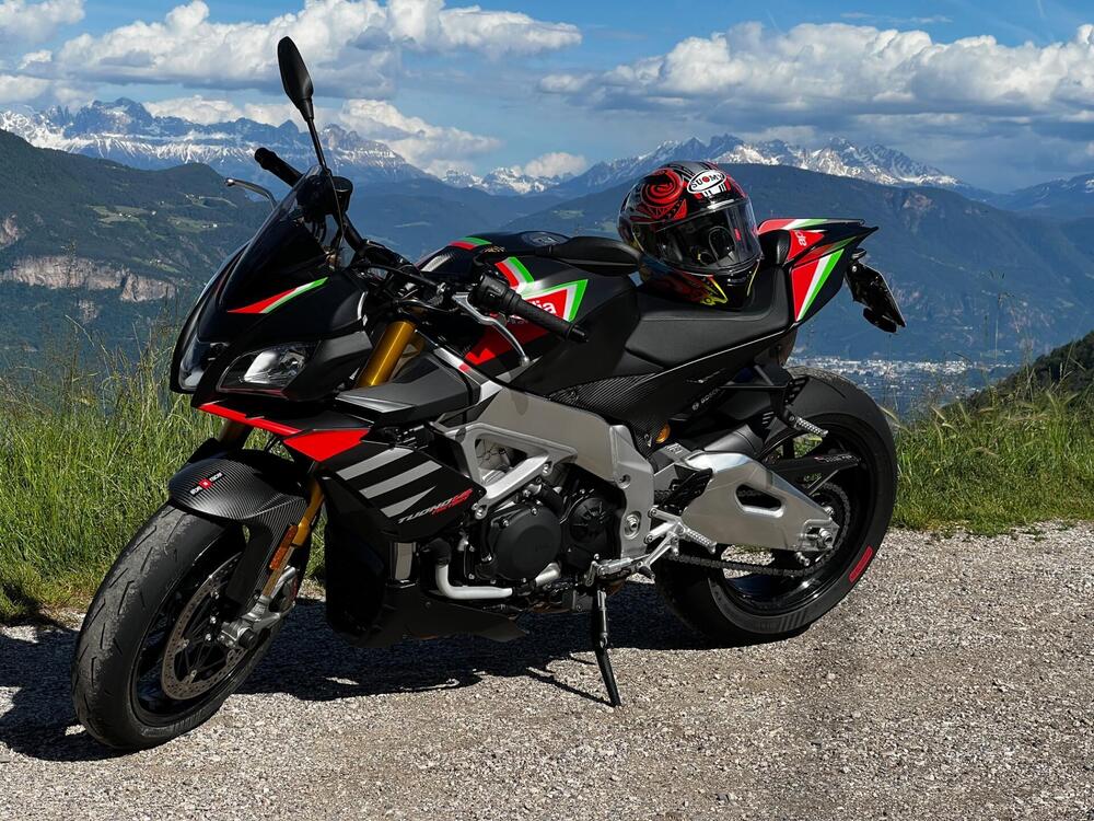 Aprilia Tuono 1100 V4 Factory (2019 - 20) (2)