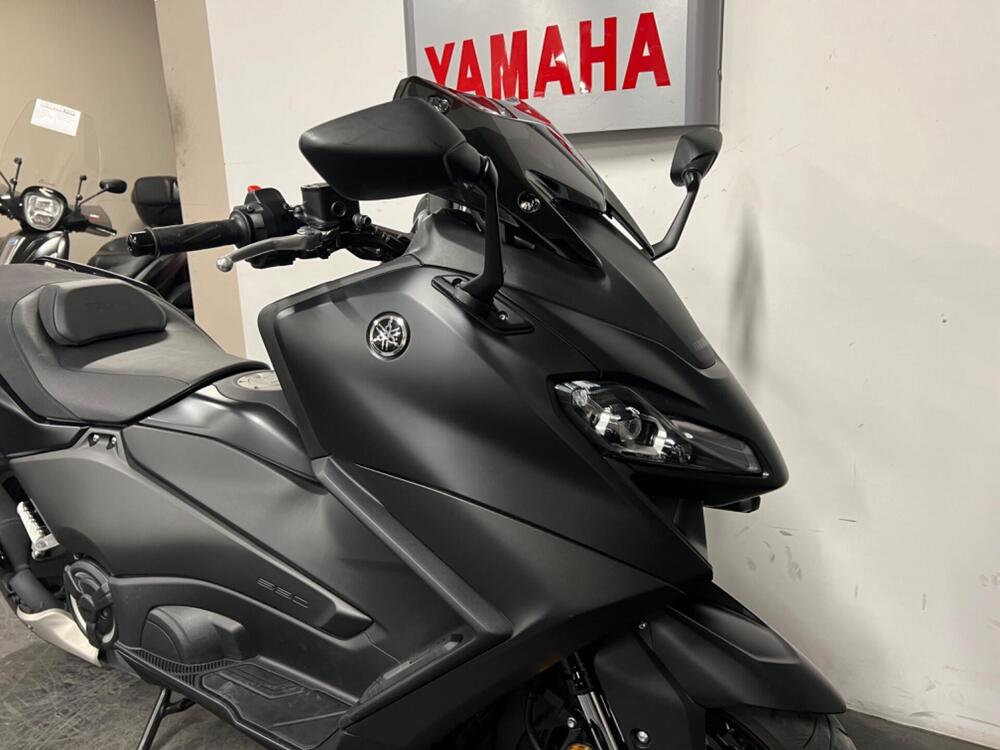 Yamaha T-Max 560 Tech Max (2022 - 24) (2)