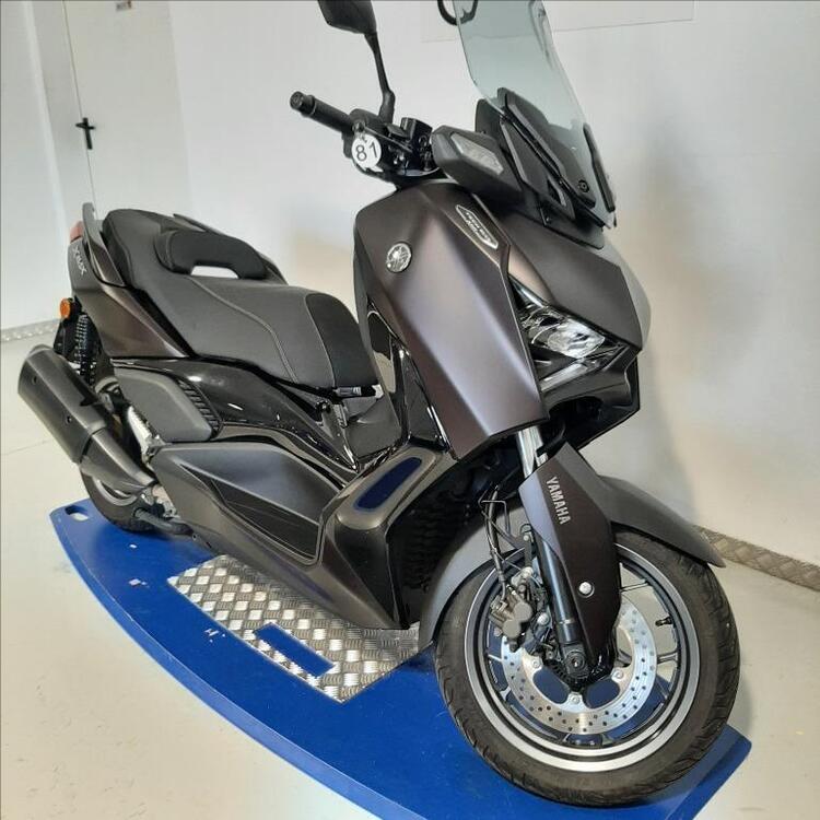 Yamaha X-Max 300 Tech Max (2021 - 24) (2)