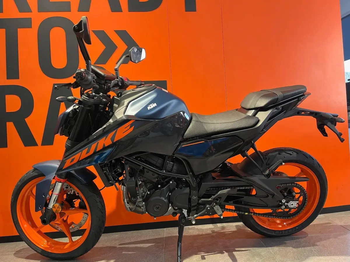 KTM 125 Duke (2024 - 25) (2)