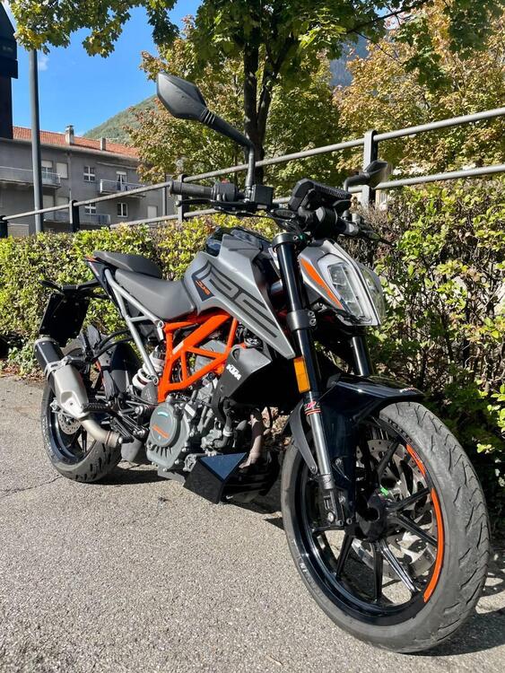 KTM 125 Duke (2021 - 23) (2)