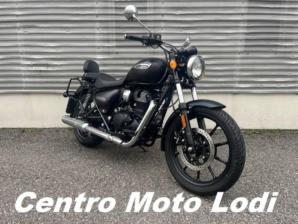 Royal Enfield Meteor 350 Fireball (2021 - 24) (2)