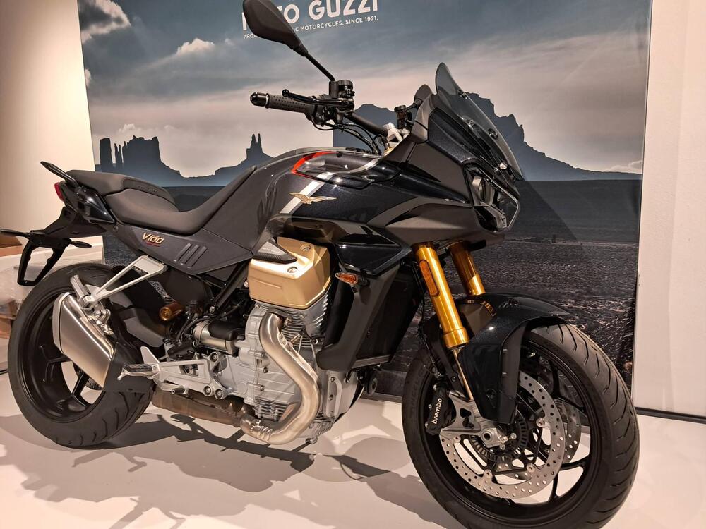 Moto Guzzi V100 Mandello S (2023 - 24) (2)