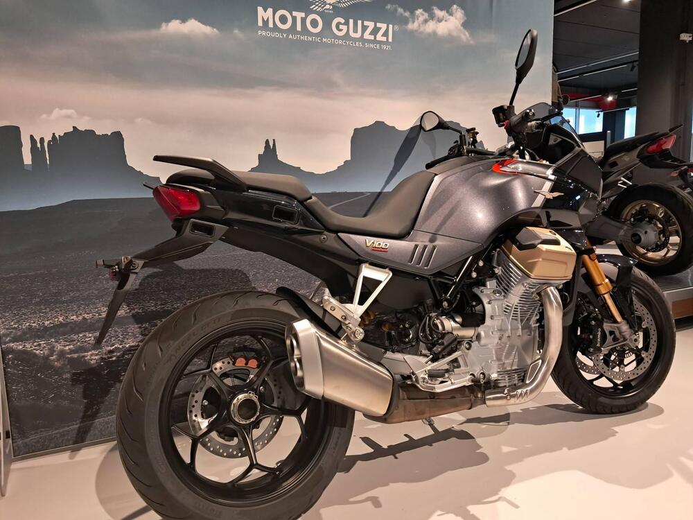 Moto Guzzi V100 Mandello S (2023 - 24) (3)