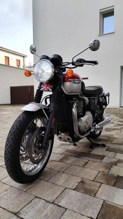 Triumph Bonneville T120 (2016 - 20) (2)