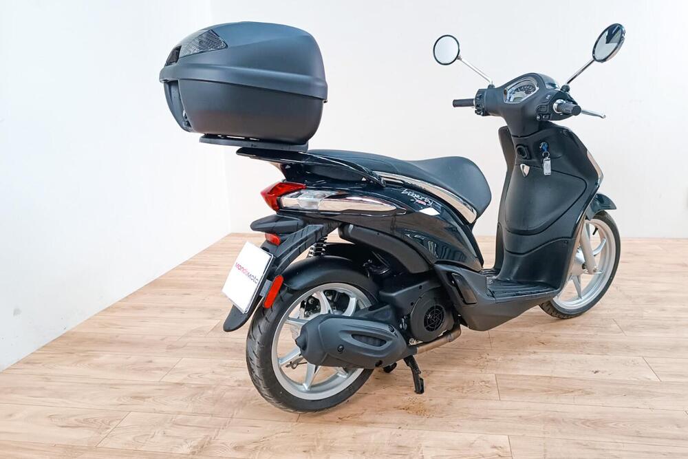 Piaggio Liberty 125 i-get ABS (2016) (3)