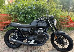 Moto Guzzi V7 III Stone Night Pack (2019 - 20) usata